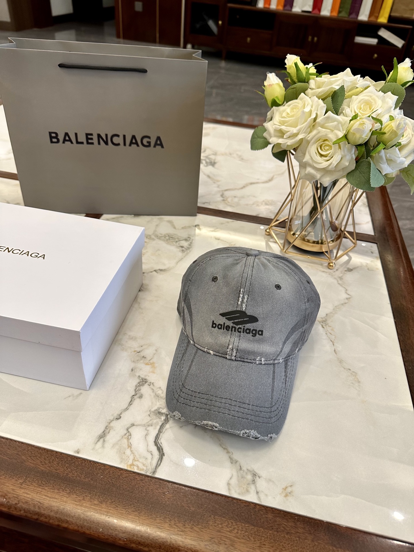 balenciaga  hat model 23